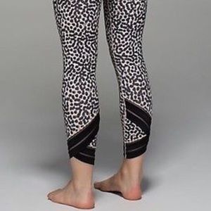 Lululemon leopard crop leggings